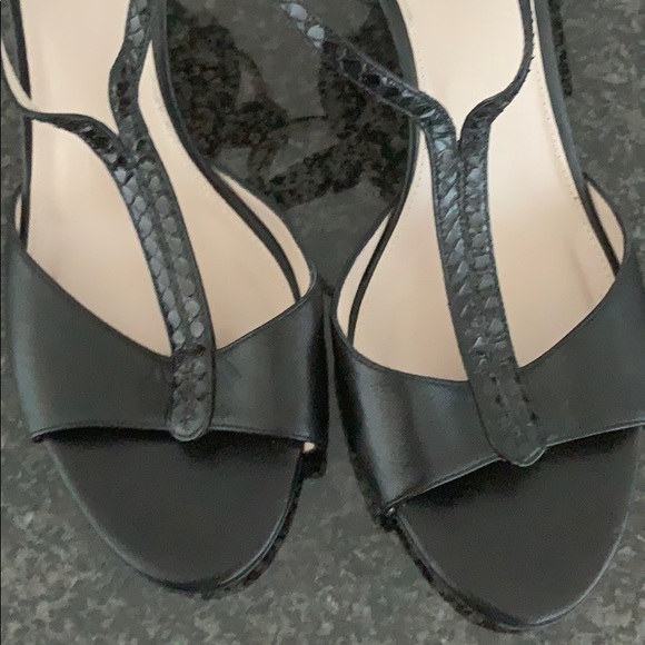 Brand new Hugo Boss sandals - Picture 7 of 8